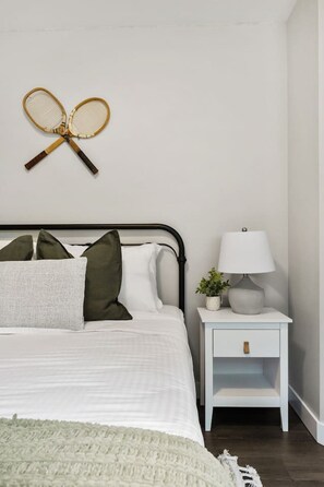 2 Schlafzimmer, Schreibtisch, kostenloses WLAN, BettwÀsche