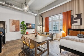 1 bedroom, desk, iron/ironing board, WiFi