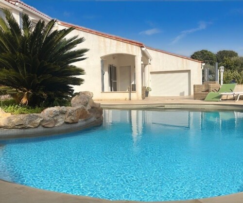 Villa avec Piscine à 50m de la Plage