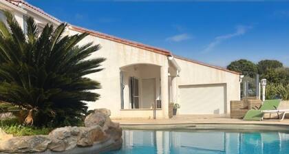 Villa avec Piscine Ă 50m de la Plage