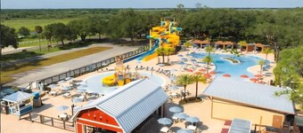 Cozy 1-bedroom condo with WiFi, AC in lovely Westgate River Ranch