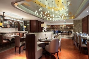 Restaurant - Haiyan Hotel (Haiyan)