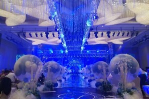 Indoor wedding - Haiyan Hotel (Haiyan)
