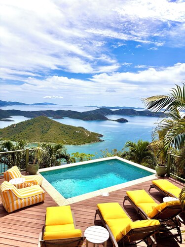 Panoramic Ocean Views, Heated Pool, Off Grid, Lunazul Villa