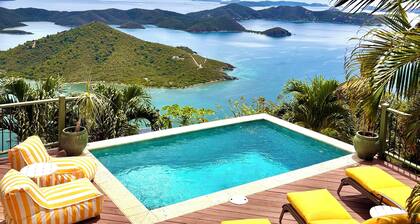 Panoramic Ocean Views, Heated Pool, Off Grid, Lunazul Villa