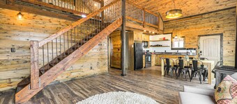 Hike, Hunt & Unwind: Mtn-View Cabin in Del Norte!