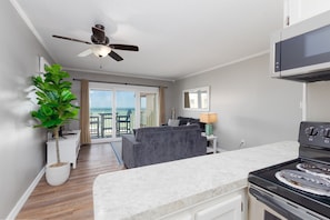 Interior - "Bubbles Up" Views-Beach-Pool-Relaxing-Comfort (North Topsail Beach)