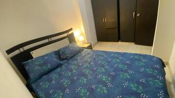 2 habitaciones, tabla de planchar con plancha y wifi gratis