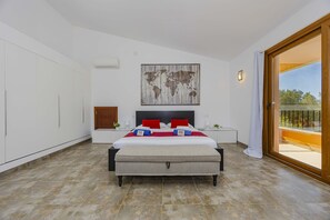 4 chambres, fer et planche à repasser, Wi-Fi gratuit, draps fournis