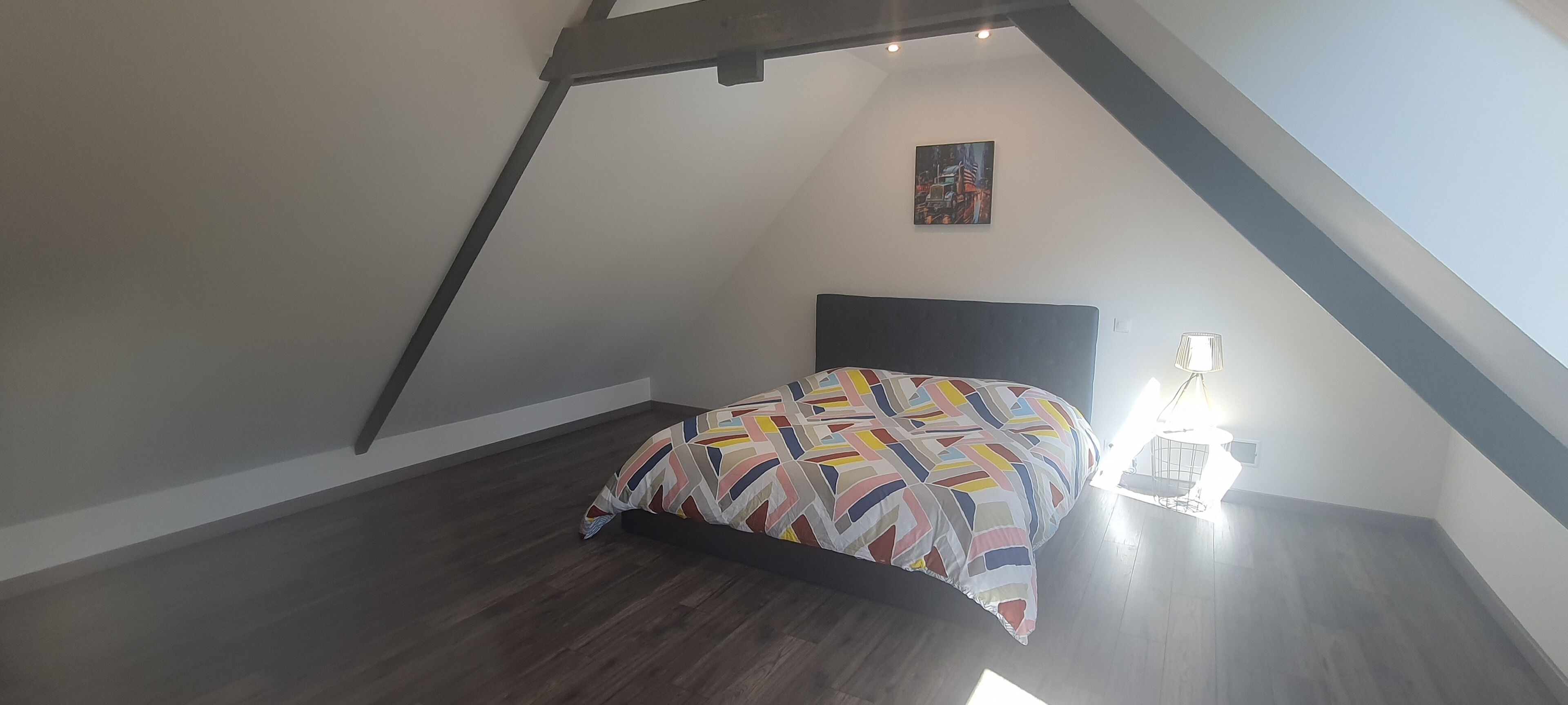 3 sovrum, skrivbord, strykjärn/strykbräda och resesäng