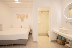 1 soveværelse, pengeskab på værelset, strygejern/strygebræt, weekendseng