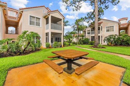 Right Direction Rentals 1 Bedroom Villa 9981