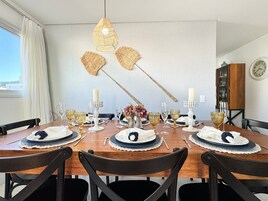 Apartment | Dining