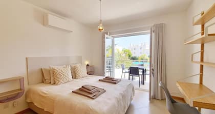 Cabanas d'Alma T1 by YHA
