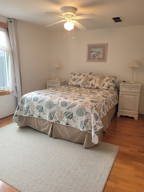 3 bedrooms, iron/ironing board, travel cot, free WiFi
