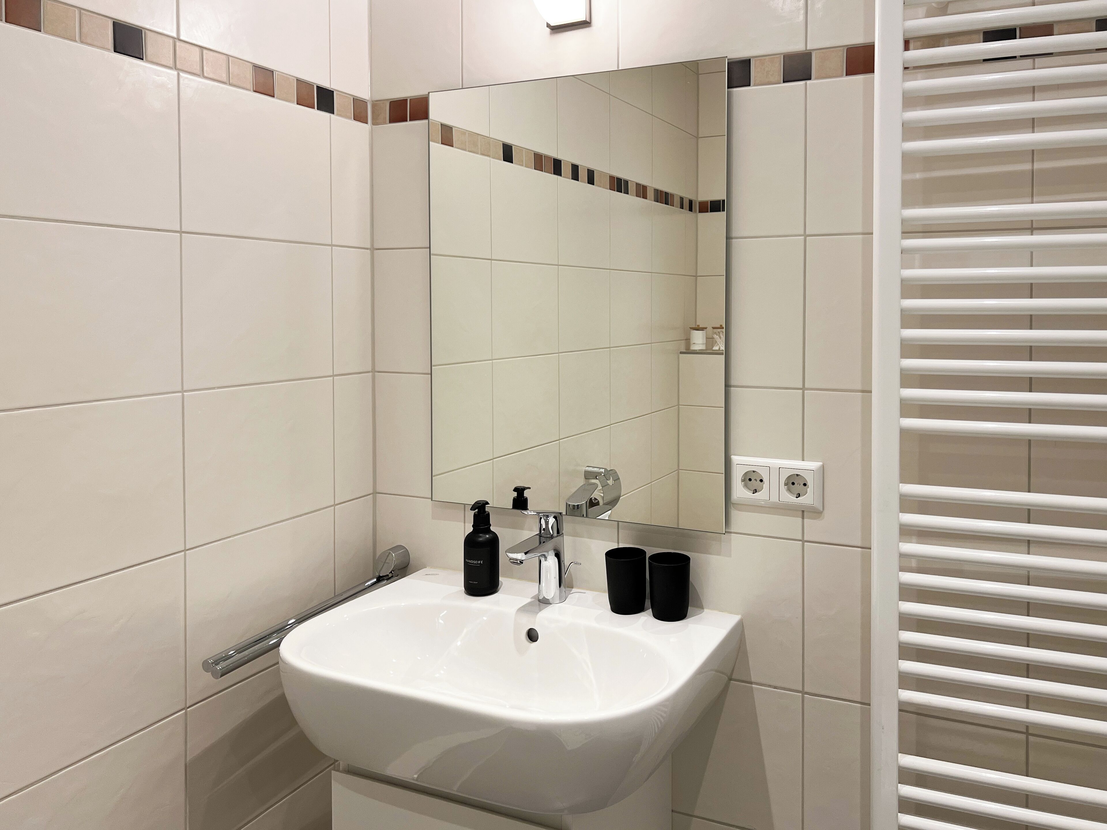 Panoramic Apartment, Lake View | Bathroom