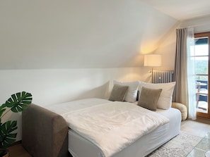 Panoramic Apartment, Lake View | Living area - Villa Hubertus - Panorama Apartment (Feldberg)