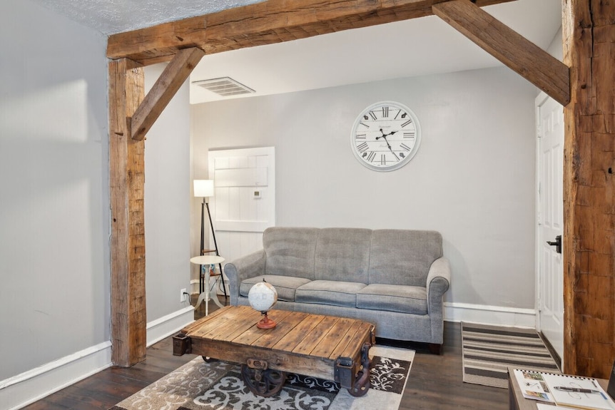 The Charming Nest On An Amish Equestrian Farm - Plumpton Park Zoo, Rising Sun