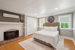 1 bedroom, travel crib, WiFi, bed sheets