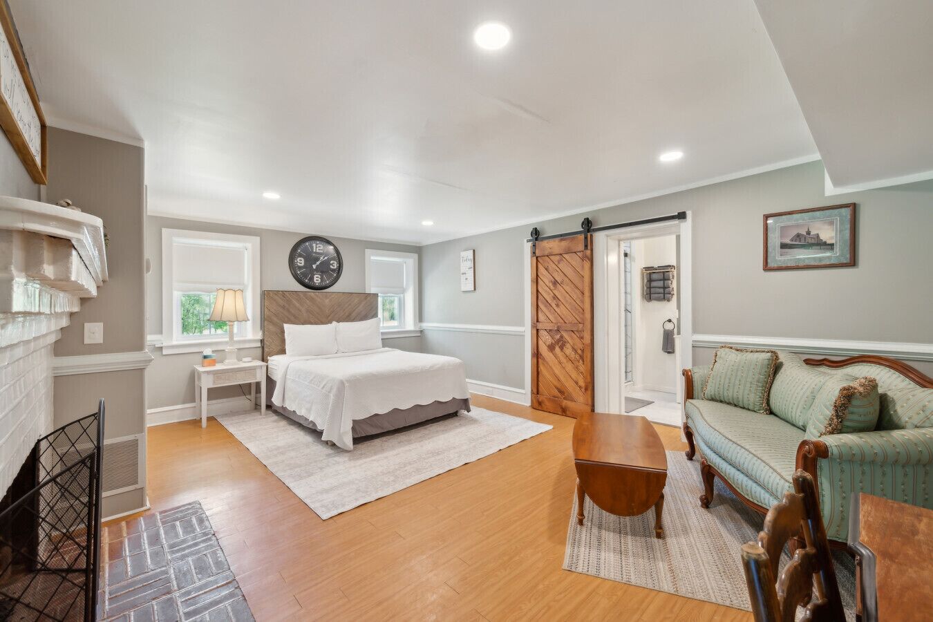 Lit parapluie, Wi-Fi, draps fournis