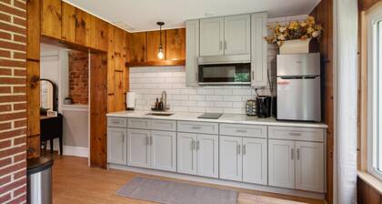 Cozy Corner: Relax on an Amish Equestrian Farm