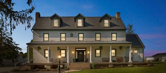 Hayloft:Countryside Suite at Cedar Equestrian Farm