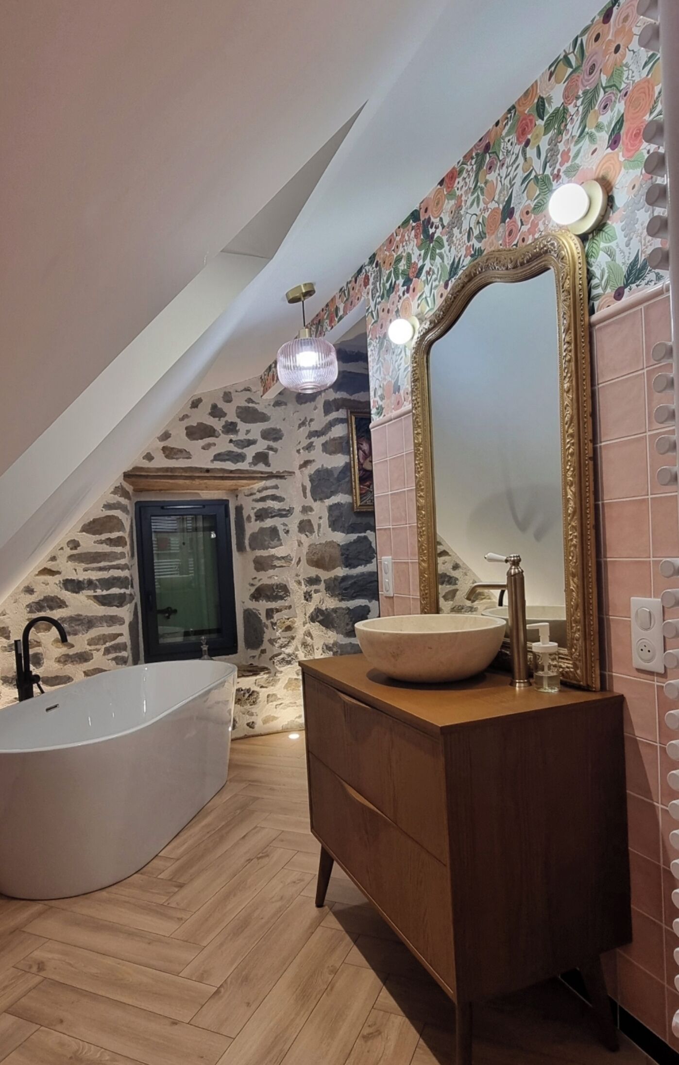 Douche, serviettes fournies