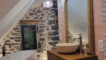 Douche, serviettes fournies