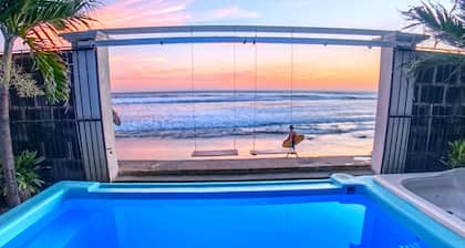 Romantic Beachfront Casita w/ Pool - AC - Sleeps 4