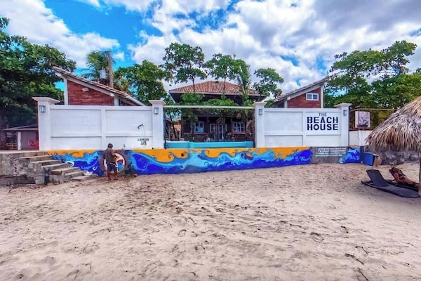 Front of the Beach House at Playa Pochomil. www.playapochomil.com