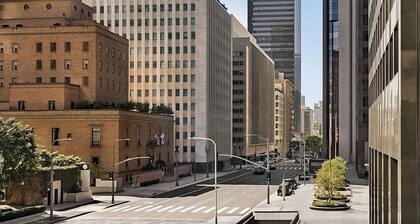 Contemporary Downtown Escape Near Museums, Dining & Nightlife