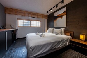 1 chambre, fer et planche à repasser, accès Internet