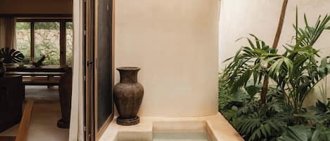 Indoor pool, outdoor pool