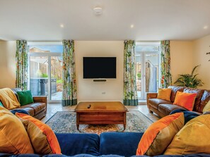 Fireplace - Old Barn 1 - UK48477 (Wimborne)