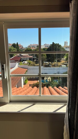 Interior - Relaxing 5-Bedroom Villa with Private Pool, Outdoor Playground, Barbeque zona.

 (Carcavelos)