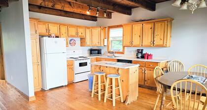 Castle Black A charming ocean view 3-bedroom cottage in Kildare PEI