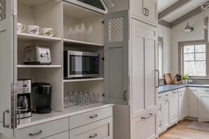 Fridge, microwave, oven, stovetop - BRAND NEW LISTING+LONG TERM STAYS, Lakewood Lux custom home on private road (Fennville)