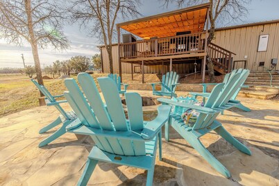 Spacious 6-bedroom house in enjoyable PK with Waterfront Access Near Rocker-B