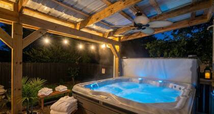 POOL + HOT TUB | Quaint Cottage in heart of LYH