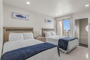 3 bedrooms, desk, WiFi, bed sheets - Epic Beachfront View Condo (South Padre Island)