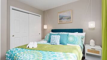 3 chambres, bureau, Wi-Fi gratuit, draps fournis