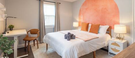1 bedroom, desk, iron/ironing board, WiFi