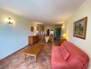 Living area - 04B5 : Beautiful studio in a mas provençal - pool (Brunet)