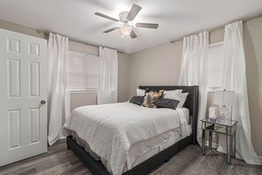 3 Schlafzimmer, Bügeleisen/Bügelbrett, Reisekinderbett, kostenloses WLAN