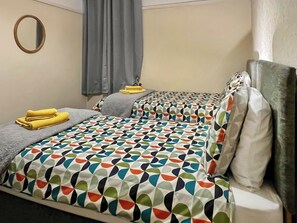 2 chambres, Wi-Fi gratuit, draps fournis