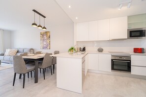 Fridge, microwave, oven, dishwasher
