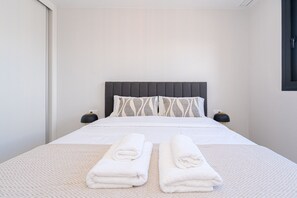 3 chambres, fer et planche à repasser, accès au Wi-Fi (inclus)
