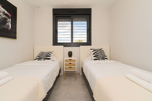 3 bedrooms, iron/ironing board, free WiFi, bed sheets
