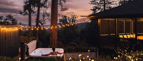 Bañera de hidromasaje exterior