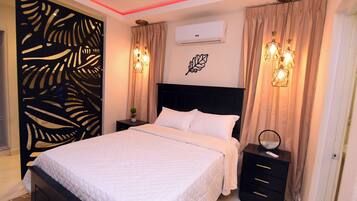 Habitación Confort | 2 habitaciones, ropa de cama de alta calidad y escritorio